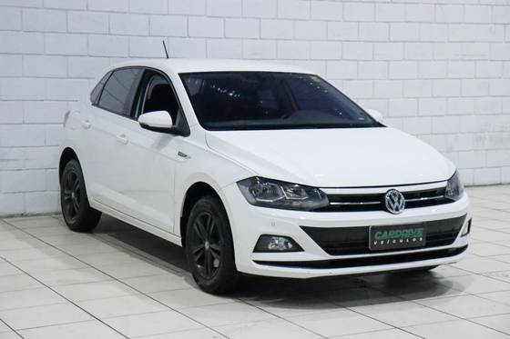 VOLKSWAGEN POLO 1.0 200 TSI COMFORTLINE AUTOMÁTICO VOLKSWAGEN POLO 1.0 200 TSI COMFORTLINE AUTOMÁTICO